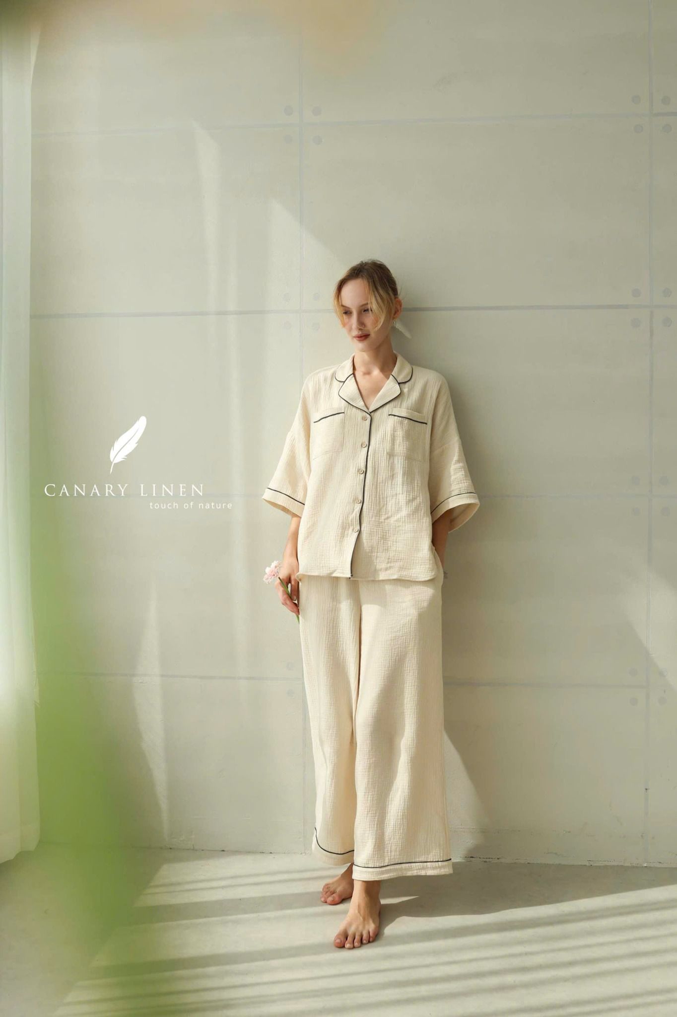  Calma Set - Kem viền đen 