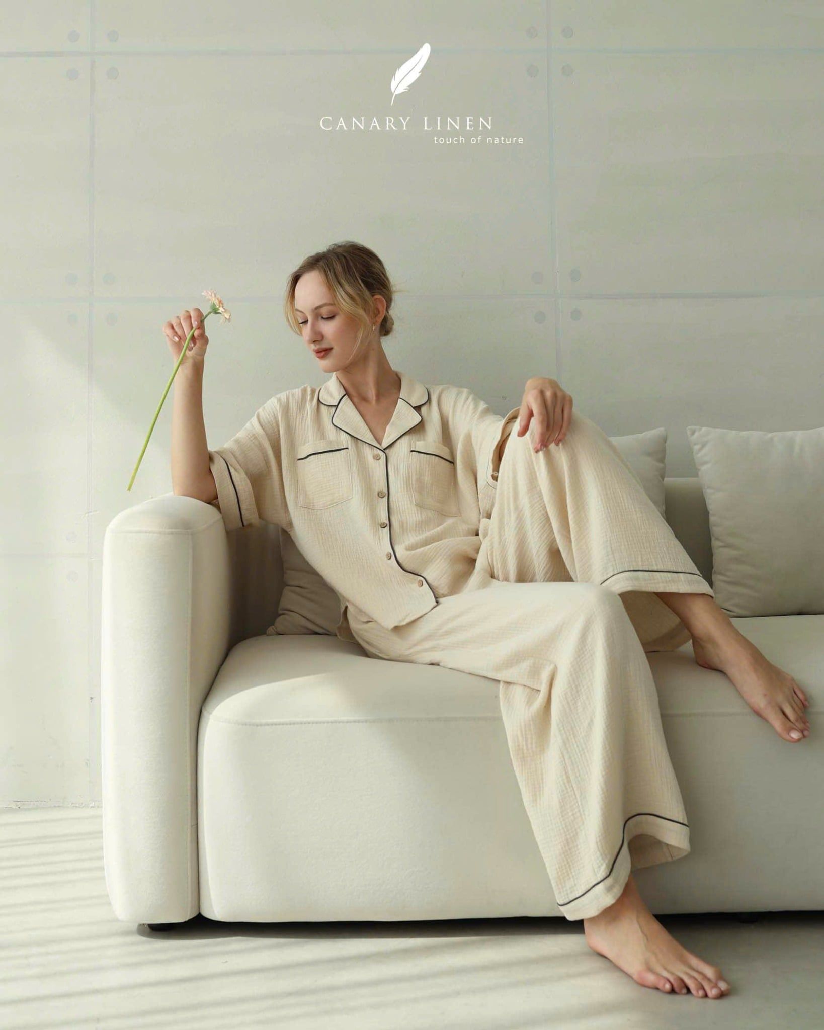  Calma Set - Kem viền đen 