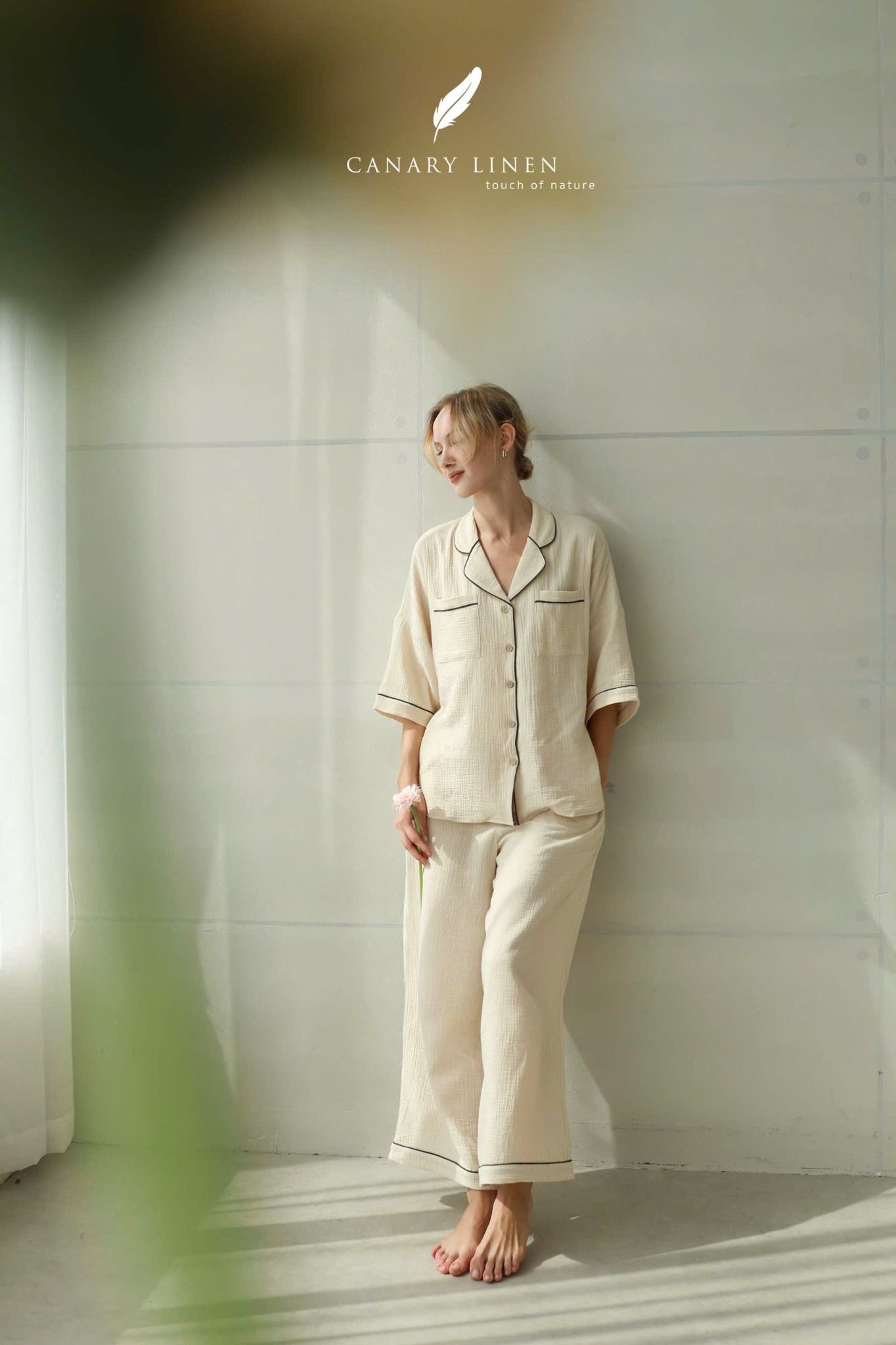  Calma Set - Kem viền đen 