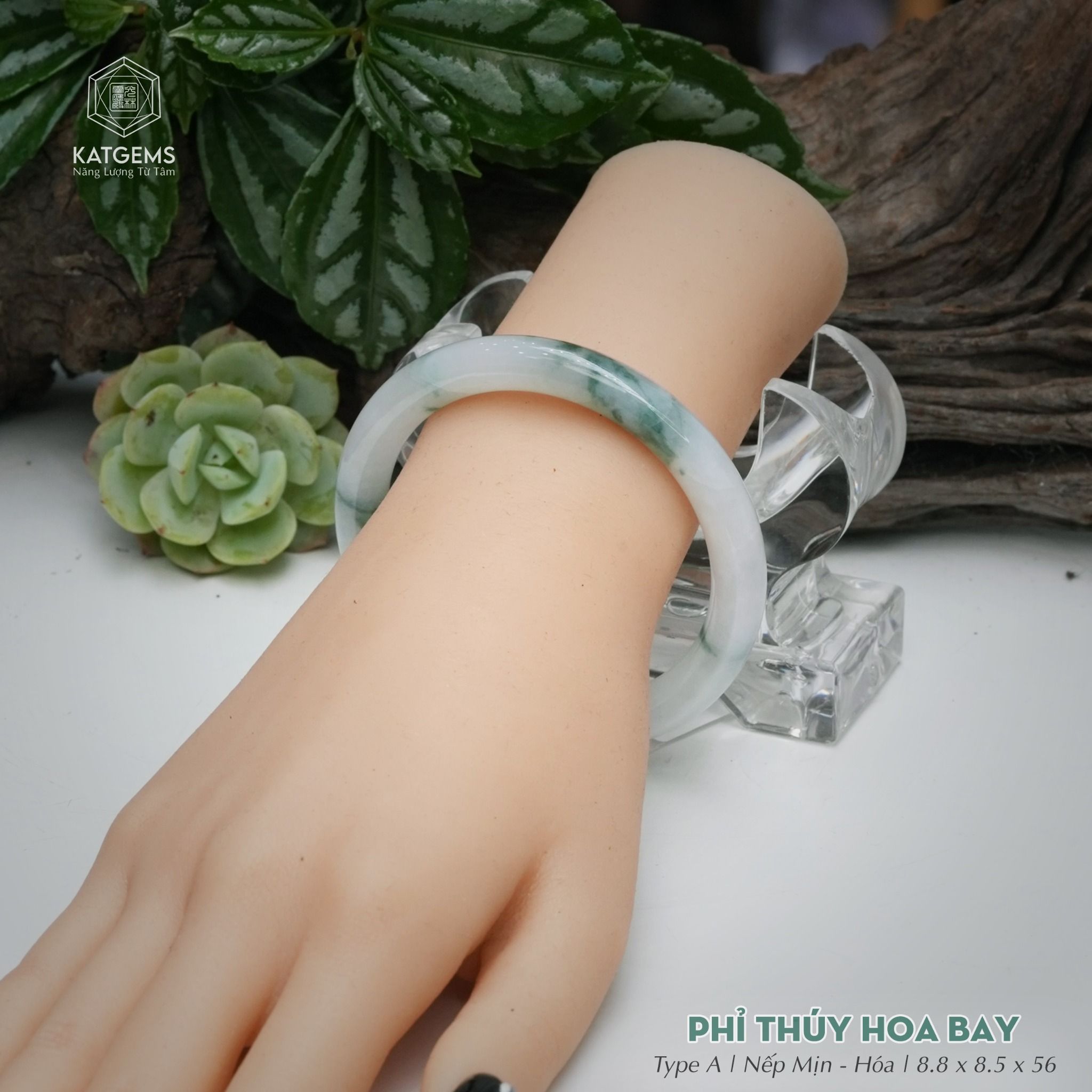 Vòng Khối Ngọc Phỉ Thúy Hoa Bay Cao Cấp Bản Hẹ KT: 8.8 x 8.5 x 56  (Không Kén Mệnh) 260762 