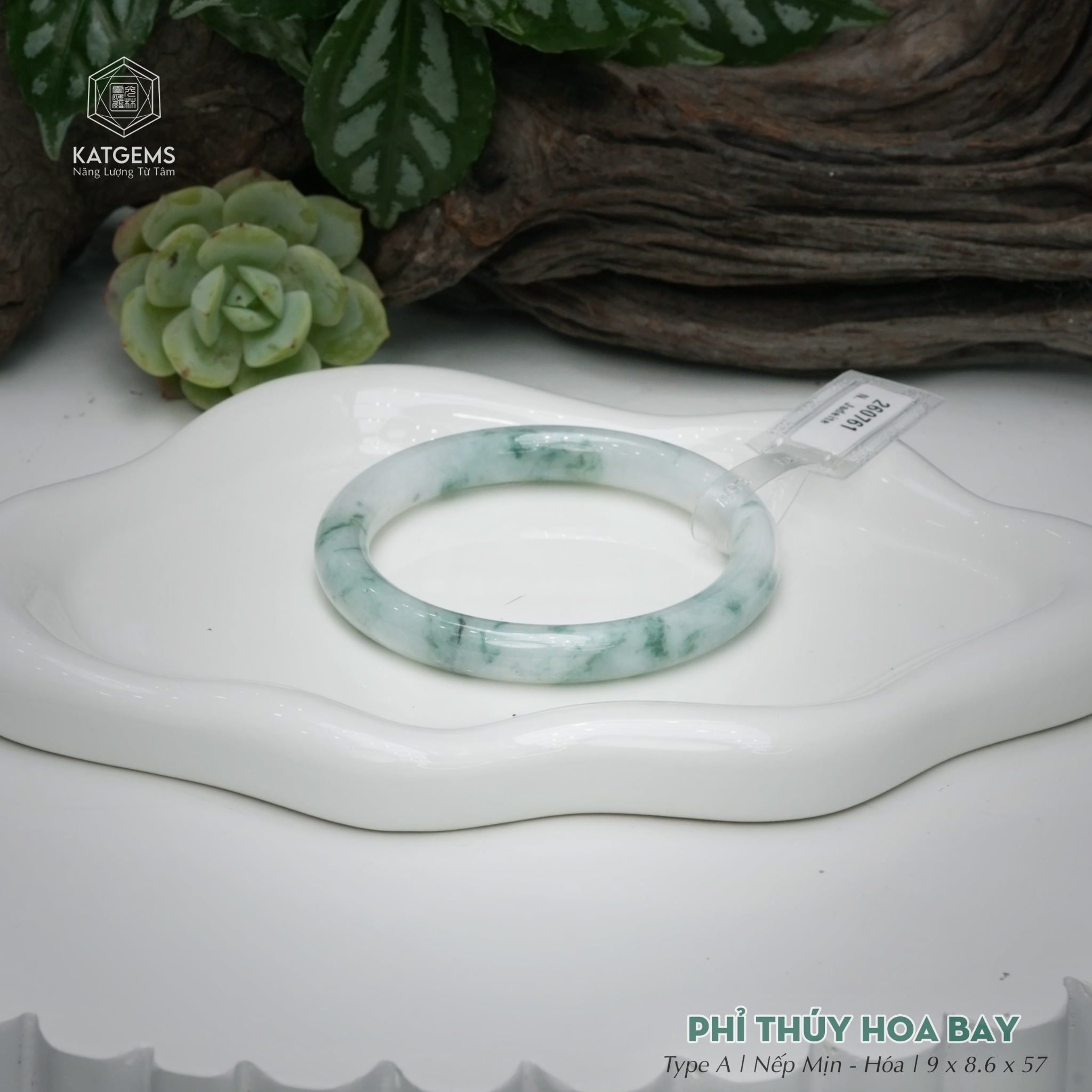  Vòng Khối Ngọc Phỉ Thúy Hoa Bay Cao Cấp Bản Hẹ KT: 9 x 8.6 x 57  (Không Kén Mệnh) 260761 