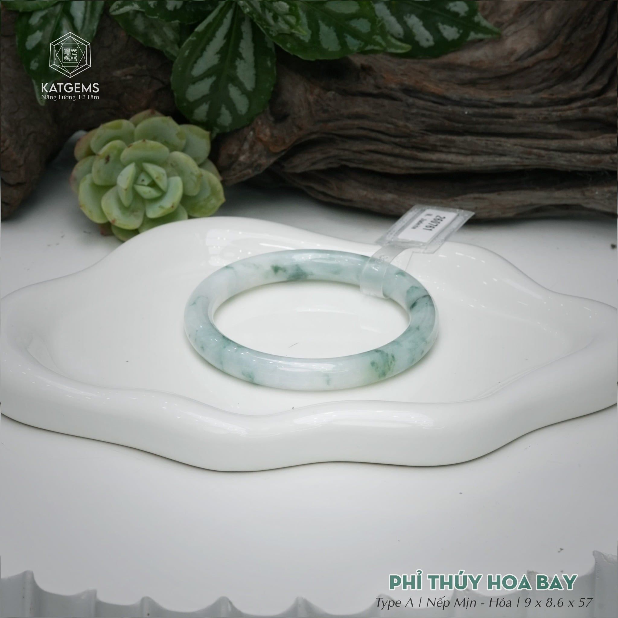  Vòng Khối Ngọc Phỉ Thúy Hoa Bay Cao Cấp Bản Hẹ KT: 9 x 8.6 x 57  (Không Kén Mệnh) 260761 