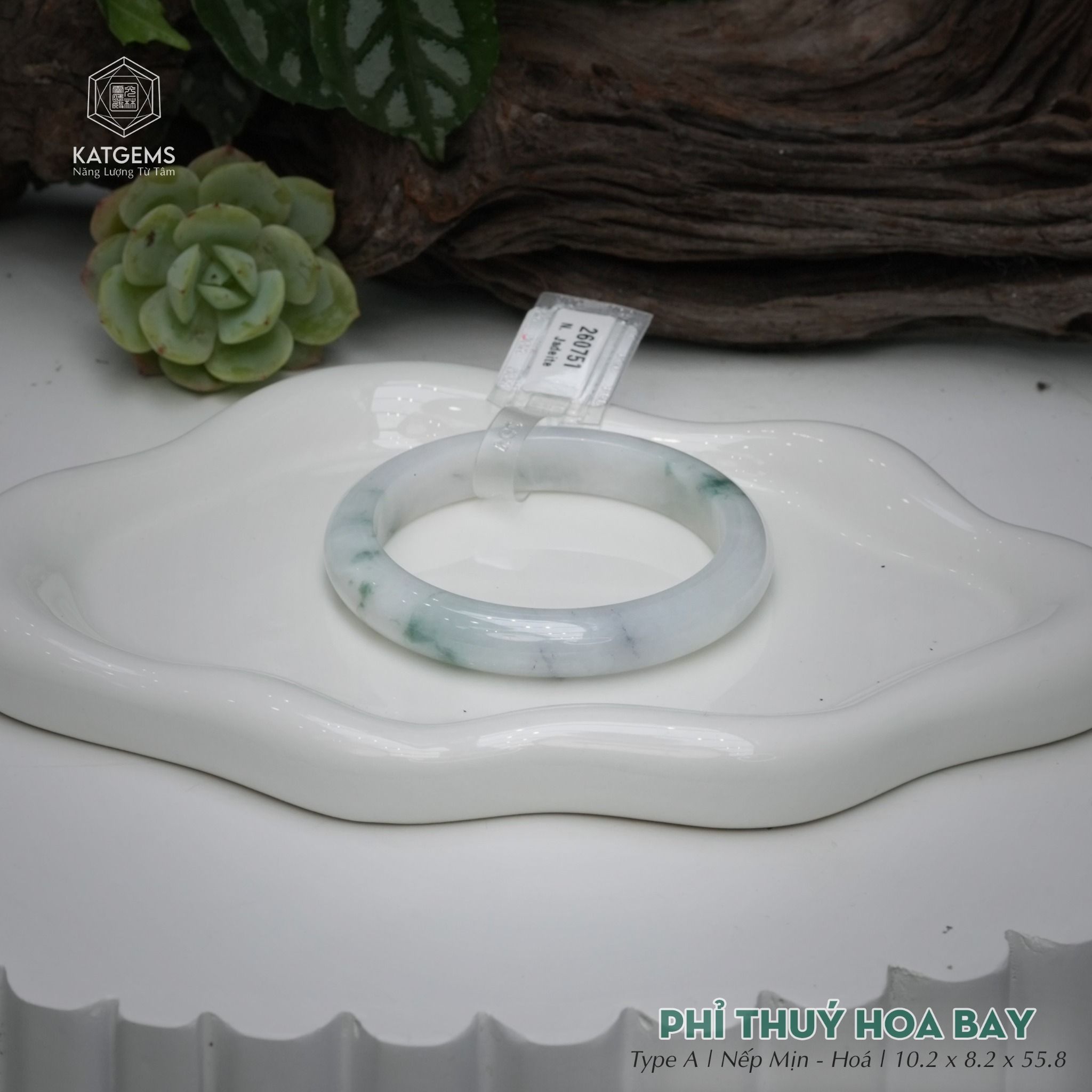  Vòng Khối Ngọc Phỉ Thúy Hoa Bay Cao Cấp Bản Hẹ KT: 10.2 x 8.2 x 55.8  (Không Kén Mệnh) 260751 