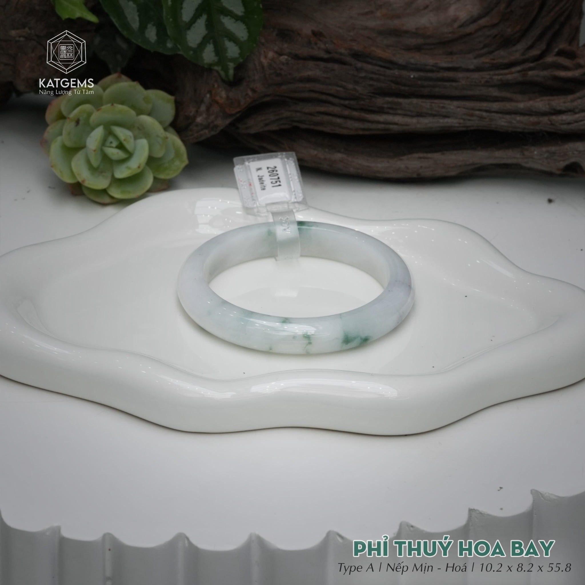  Vòng Khối Ngọc Phỉ Thúy Hoa Bay Cao Cấp Bản Hẹ KT: 10.2 x 8.2 x 55.8  (Không Kén Mệnh) 260751 