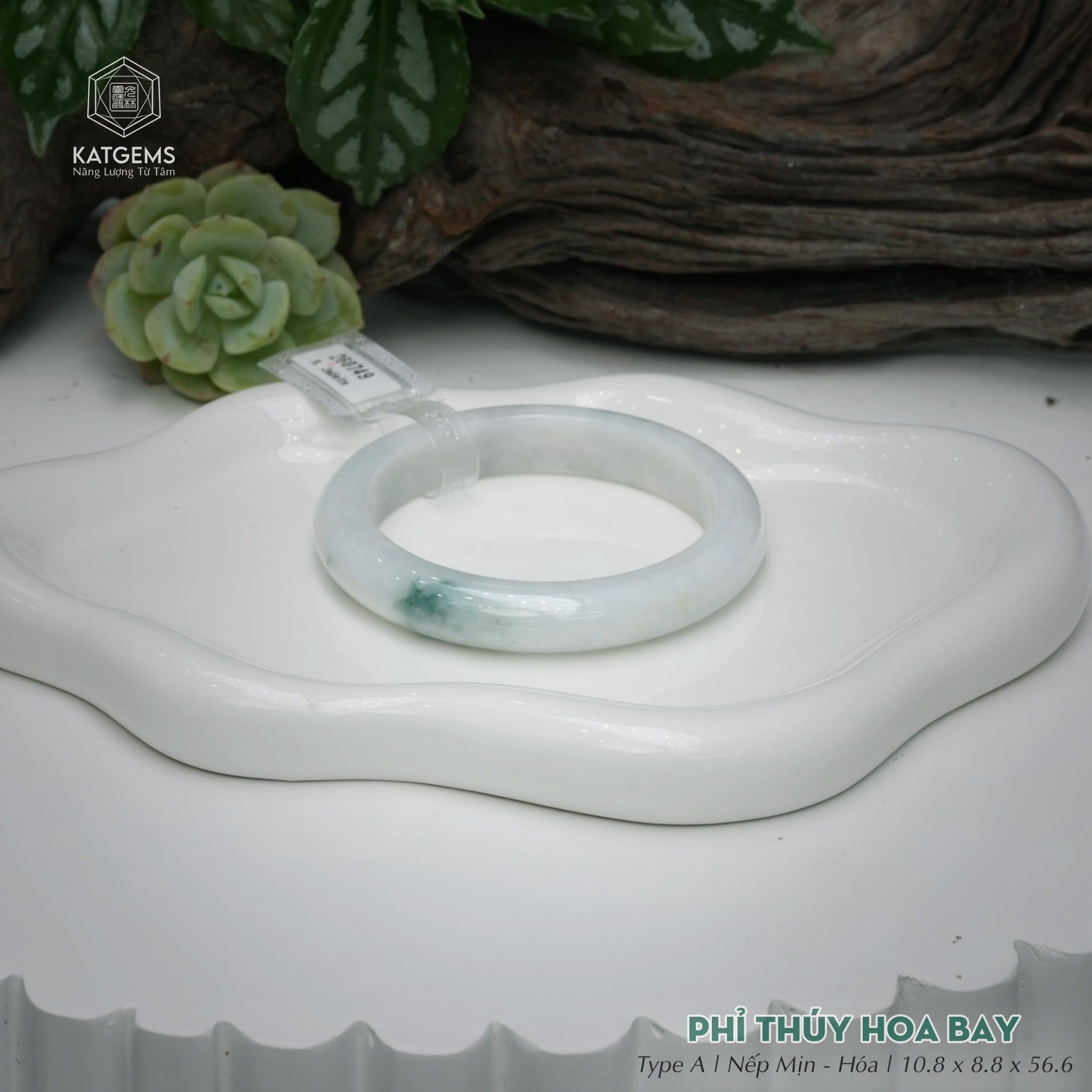  Vòng Khối Ngọc Phỉ Thúy Hoa Bay Cao Cấp Bản Hẹ KT: 10.8 x 8.6 x 56.6  (Không Kén Mệnh) 260749 