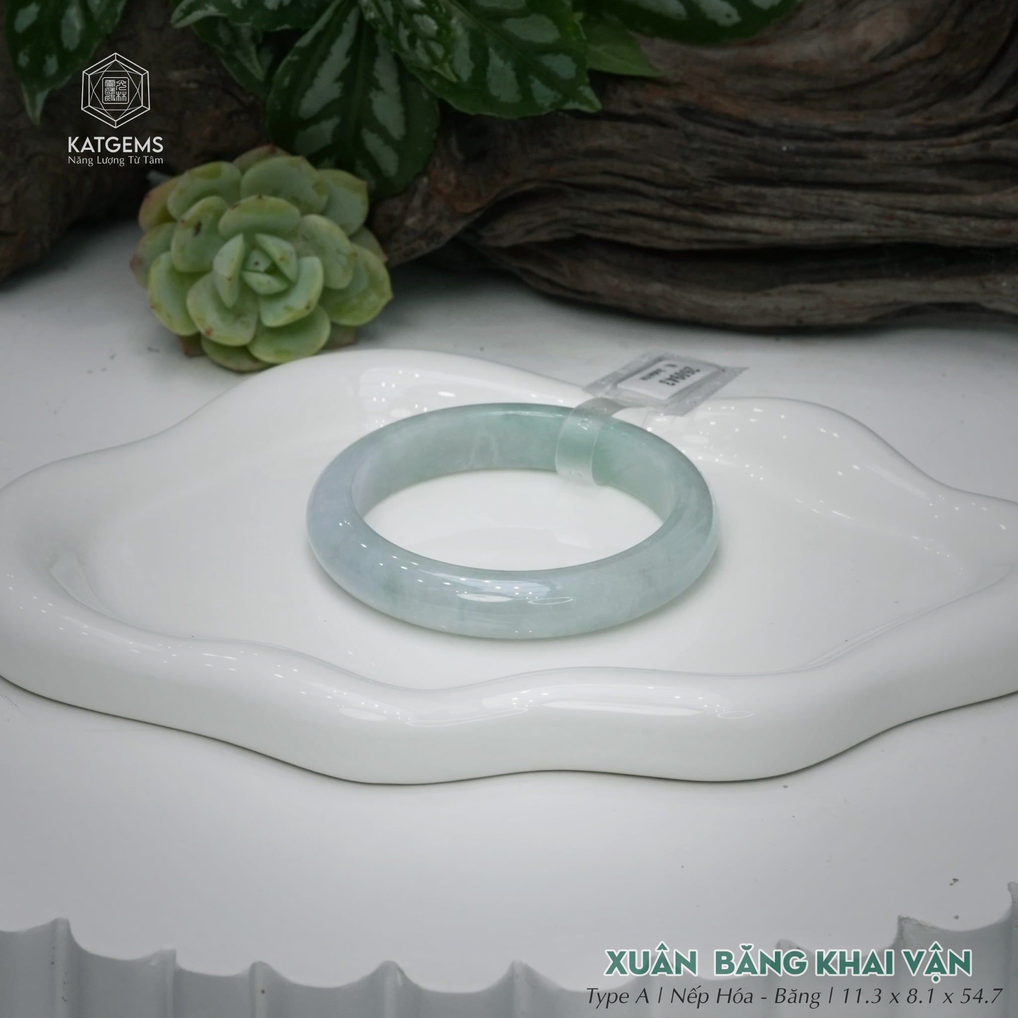  Vòng Khối Ngọc Phỉ Thúy Xuân Băng Khai Vận Cao Cấp Bản Hẹ KT: 11.3 x 8.1 x 54.7  (Không Kén Mệnh) 260943 