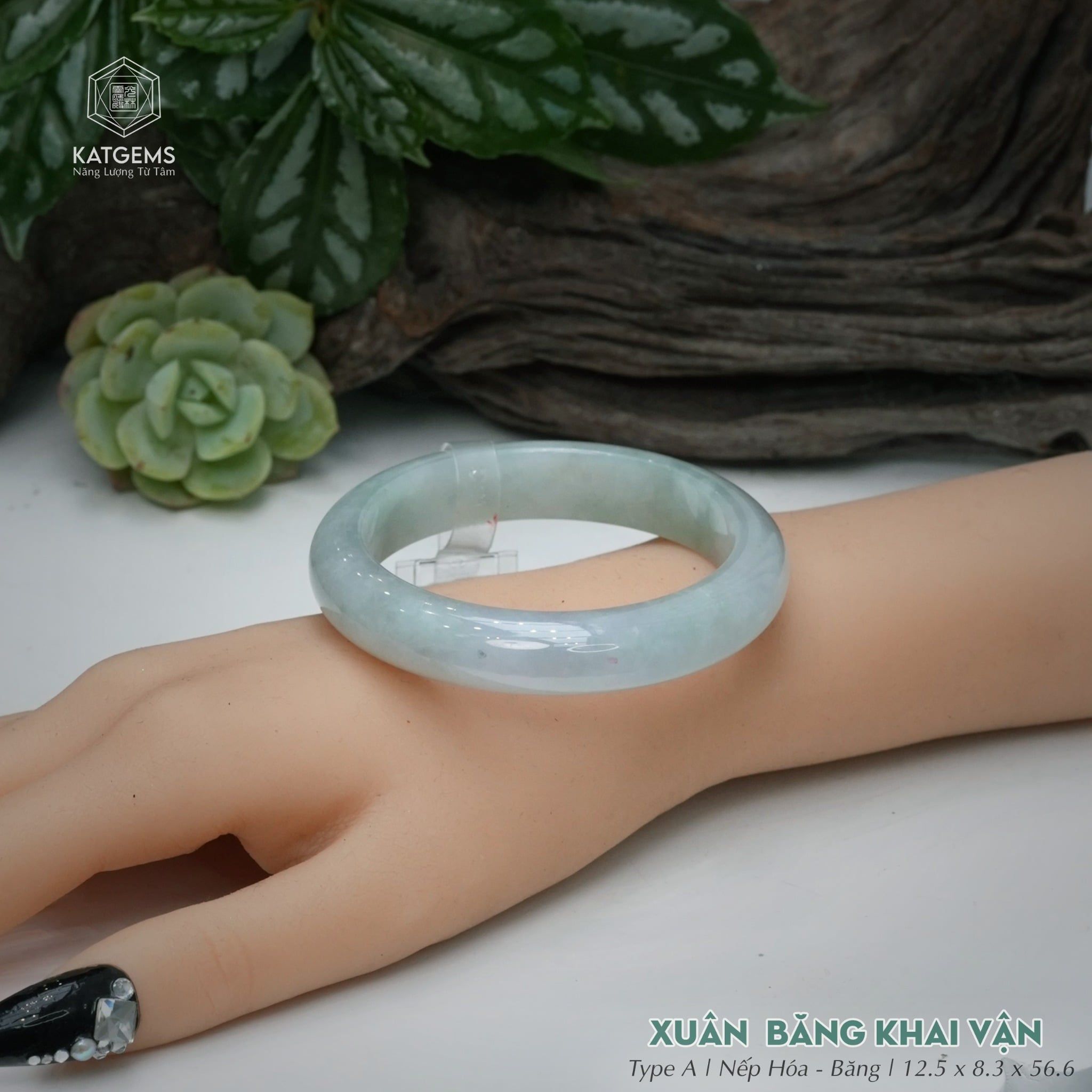  Vòng Khối Ngọc Phỉ Thúy Xuân Băng Khai Vận Cao Cấp Bản Hẹ KT: 12.5 x 8.3 x 56.6  (Không Kén Mệnh) 260941 