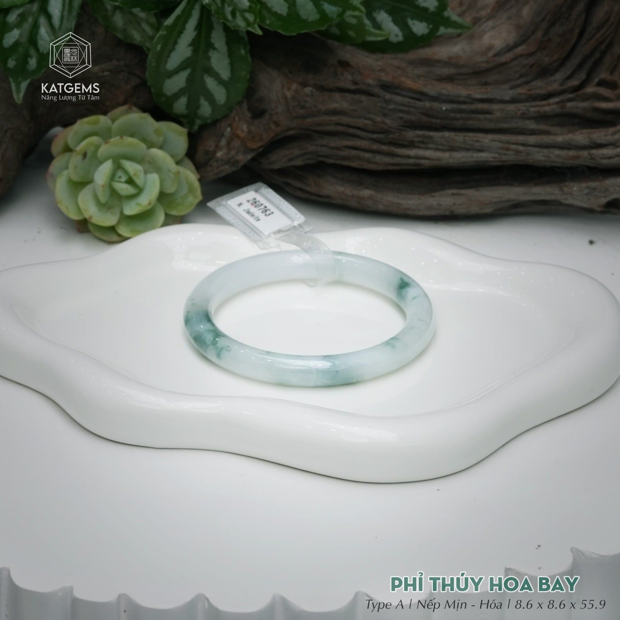  Vòng Khối Ngọc Phỉ Thúy Hoa Bay Cao Cấp Bản Hẹ KT: 8.6 x 8.6 x 55.9  (Không Kén Mệnh) 260763 