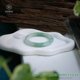  Vòng Khối Ngọc Phỉ Thúy Xanh Phớt Lý Cay Cao Cấp Bản Hẹ 9.8 x 7.6 x 57 (Không Kén Mệnh) 2533585 