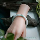  Vòng Khối Ngọc Phỉ Thúy Hoa Bay Cao Cấp Bản Đũa 7.3 x 7.7 x 56.3 (Không Kén Mệnh) 2537004 