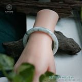  Vòng Khối Ngọc Phỉ Thúy Hoa Bay Cao Cấp Bản Đũa 8.3 x 8.4 x 57.3 (Không Kén Mệnh) 2537005 