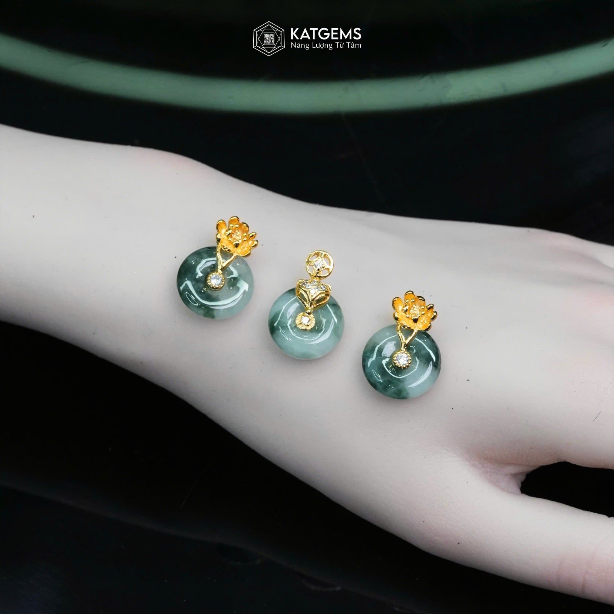  Mặt Dây Chuyền Ngọc Hoa Bay Đồng Điếu (Không Kén Mệnh) 