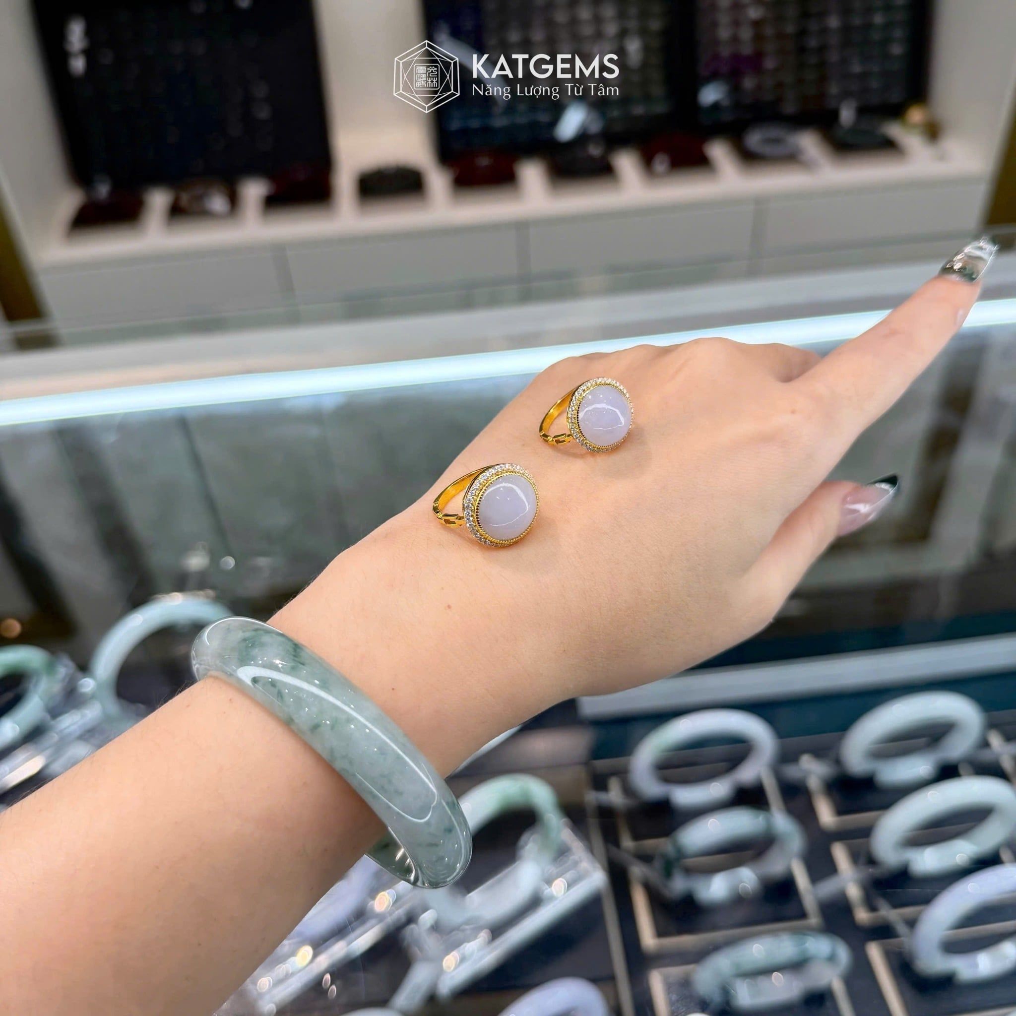  Nhẫn Ngọc Myanmar Type A  Vàng Trang Sức (Không Kén Mệnh) 