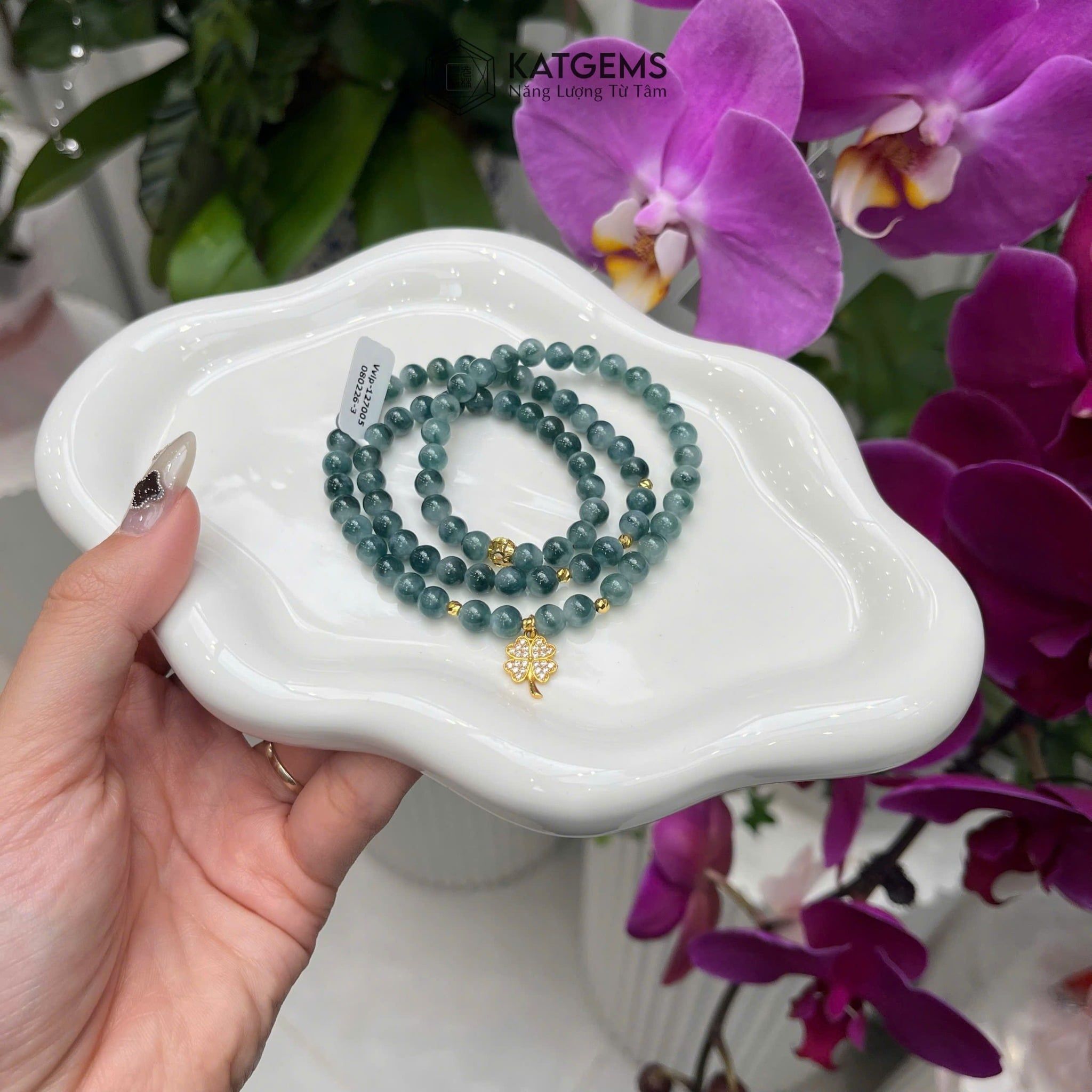  Vòng Chuỗi Ngọc Phỉ Thúy Hoa Bay 5.9ly Mix Bi Kim Tiền Và Cỏ Bốn Lá Nạm Đá Vàng Trang Sức (Không Kén Mệnh) Vvip-127005 