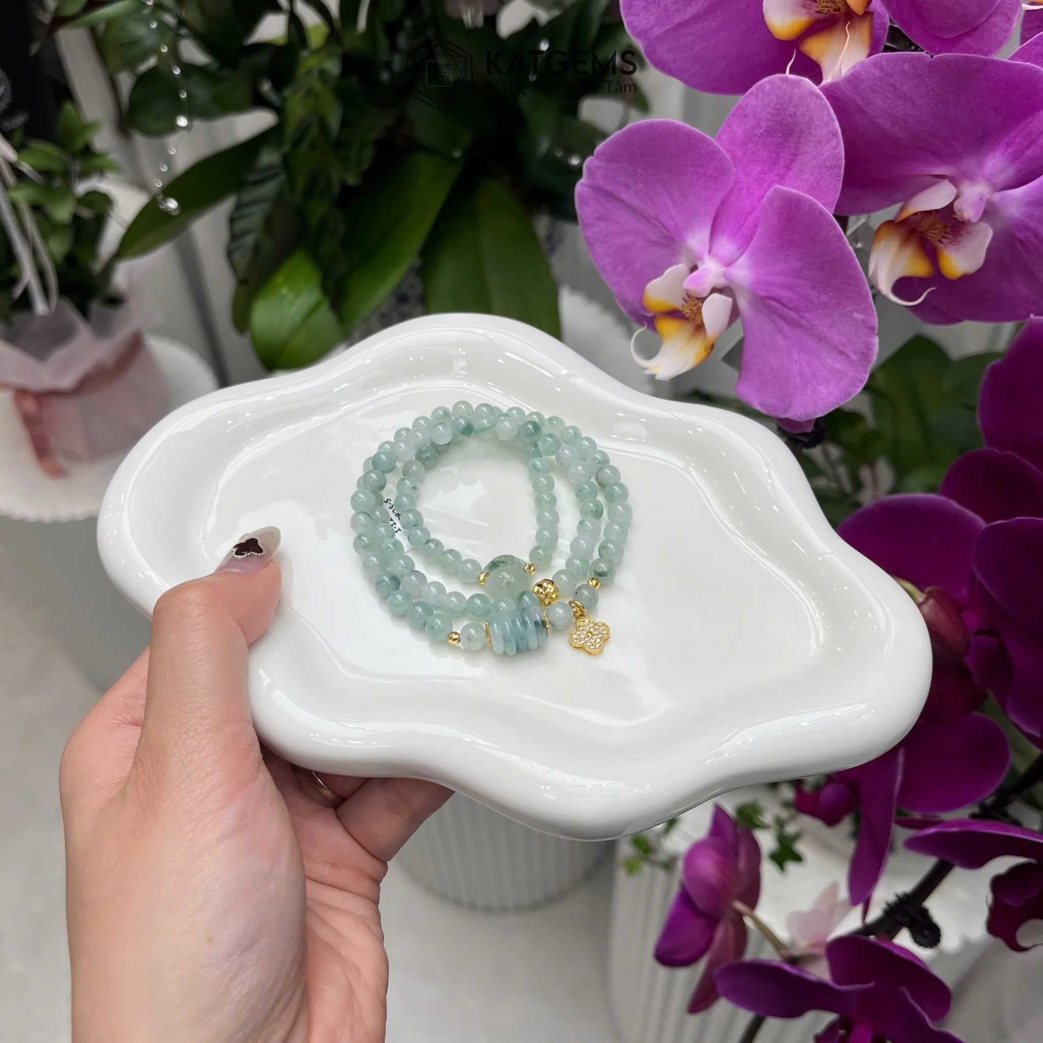  Vòng Chuỗi Ngọc Phỉ Thúy Hoa Bay 5.8ly Mix Bi Kim Tiền, Túi Tiền, Ngũ Điếu Và Cỏ Bốn Lá Nạm Đá Vàng Trang Sức (Không Kén Mệnh) 1-127014 