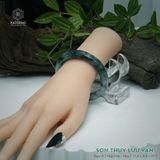  Vòng Khối Ngọc Phỉ Thúy Sơn Thủy Lưu Vân Cao Cấp Bản Hẹ KT: 11.8 x 8.4 x 57.7 (Không Kén Mệnh) 2607086 