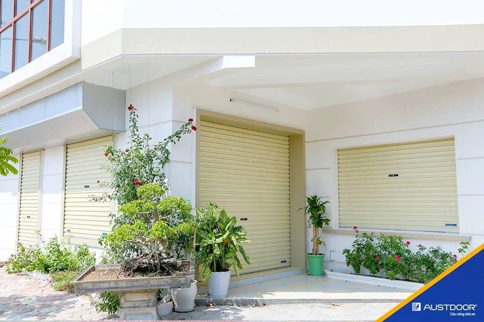  Cửa Cuốn Tấm Liền EC - Series 4 