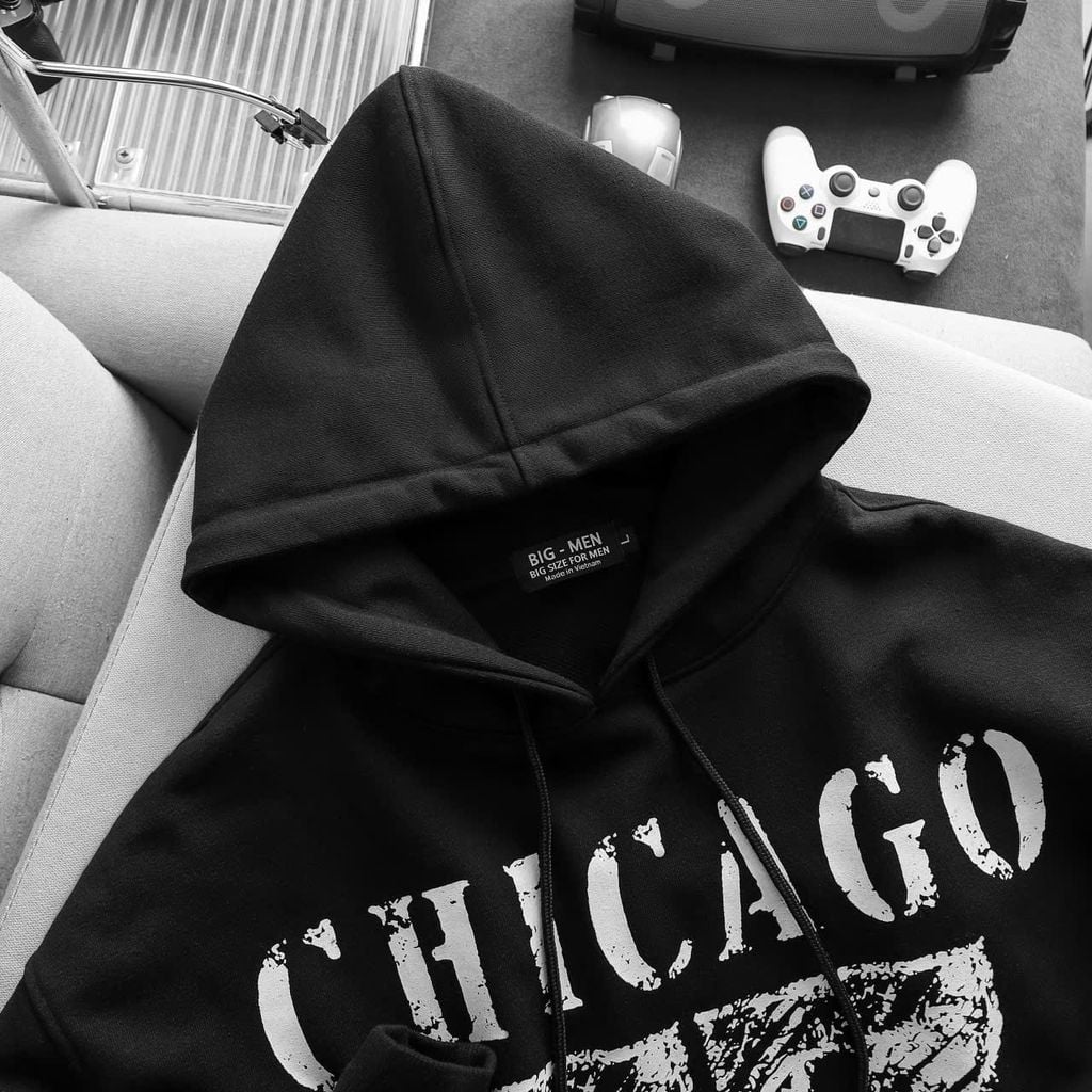 BIG MEN- Áo khoác hoodie màu đen chất vải nỉ cua kéo lụa họa tiết Chicago 77 bigsize nam 90- 135kg