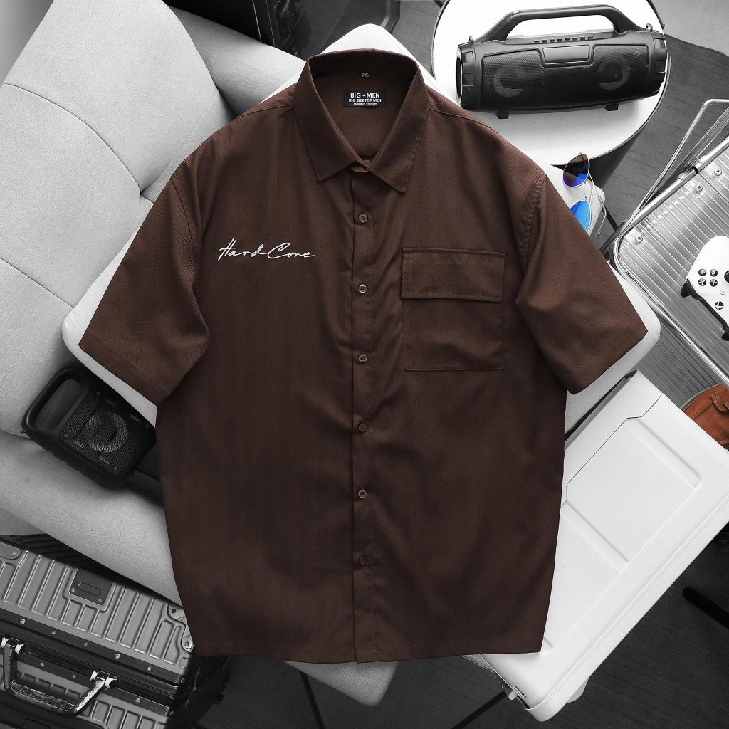 BIG MEN- Áo sơ mi tay ngắn vải polyester sọc tre thêu phối túi thời trang bigsize nam 90- 138 kg
