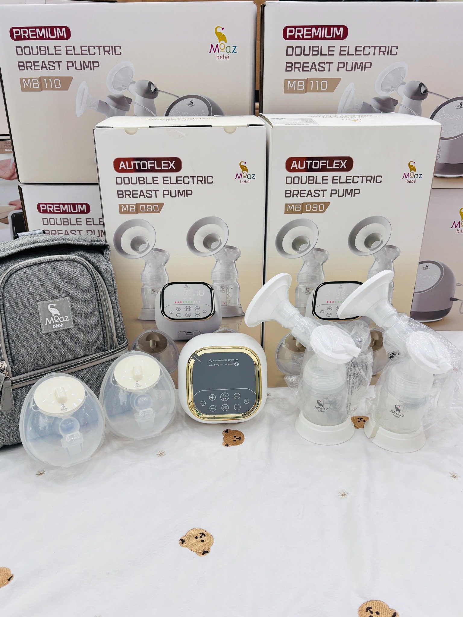 Máy Hút Sữa Moaz BeBe Điện Đôi MB 090