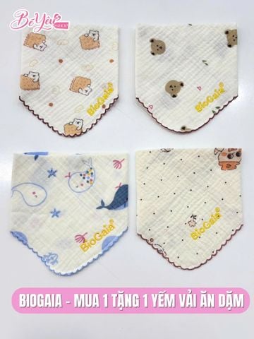 Quà Biogaia Yếm Tam Giác