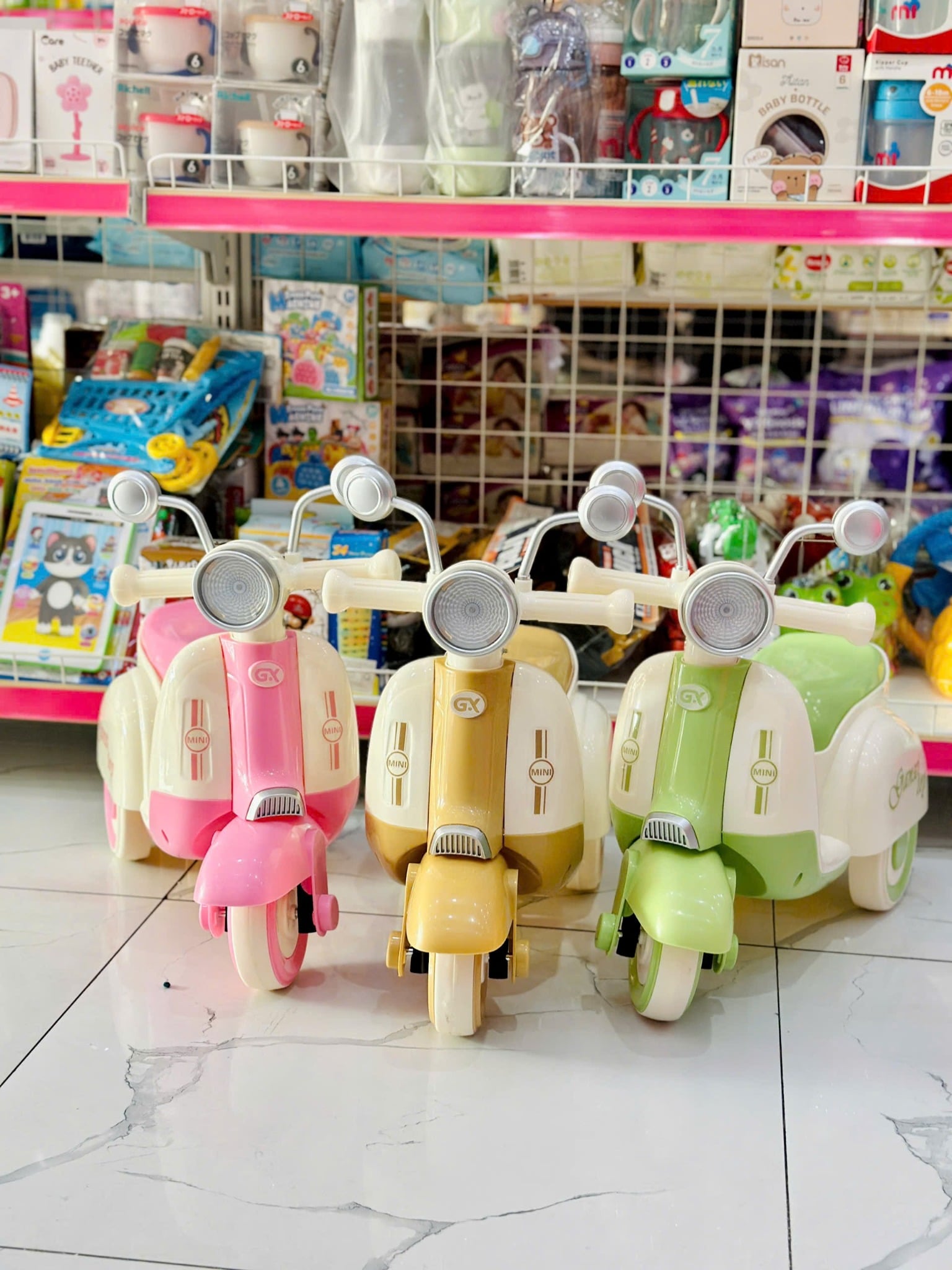 Xe Chòi Chân RR Dáng Xe Vespa CC64