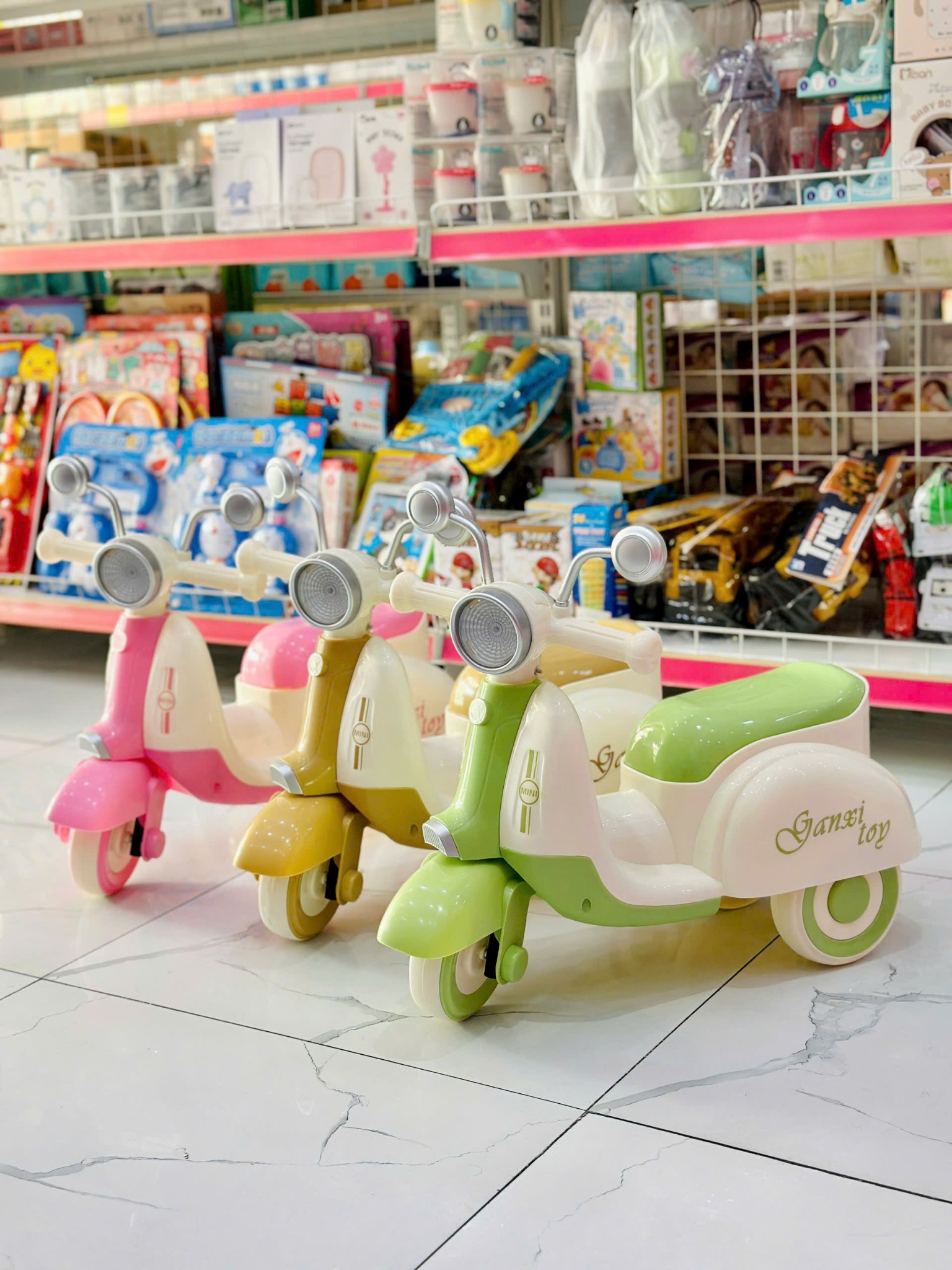 Xe Chòi Chân RR Dáng Xe Vespa CC64