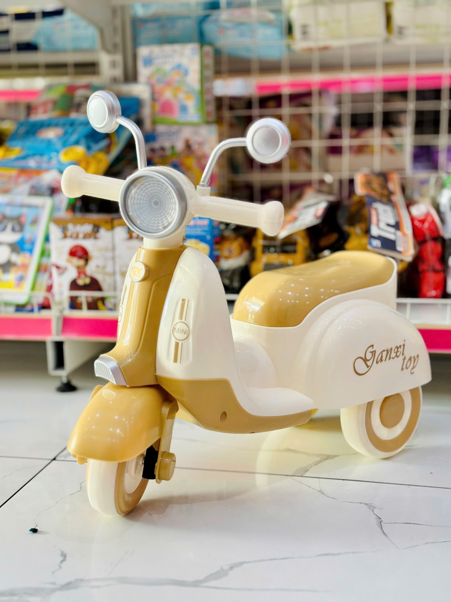 Xe Chòi Chân RR Dáng Xe Vespa CC64