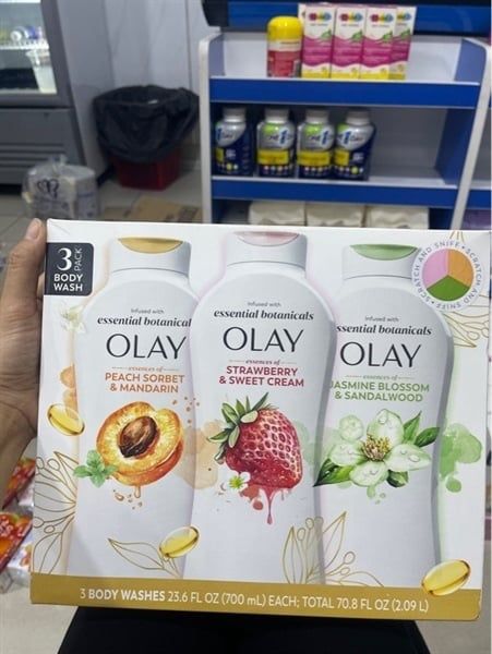 Set Sữa tắm OLAY Essential Botanicals 3 x 700ml