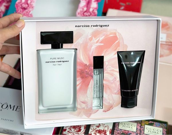 Set Nước Hoa NARCISO RODRIGUEZ Pure Musc For Her EDP 100ml+ 10ml Body Lotion 50ml