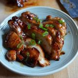 Sốt Chấm Teriyaki Vị Ngọt Mặn Hòa Quyện Sunhee 300g – Dùng Cho Sushi, Thịt Nướng, Cơm Cuộn