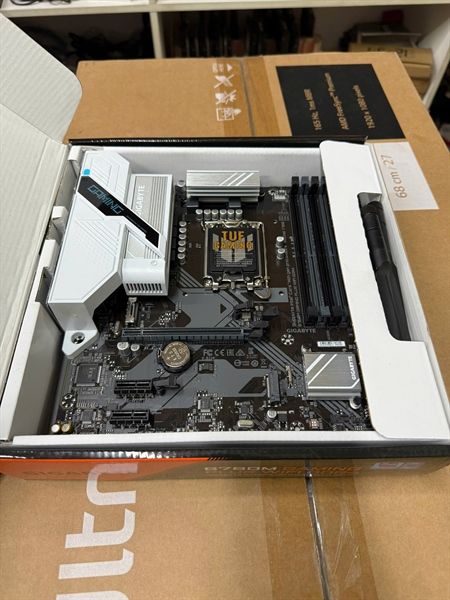 Mainboard Gigabyte B760M GAMING PLUS WIFI DDR4 BH 5/2028 2ND