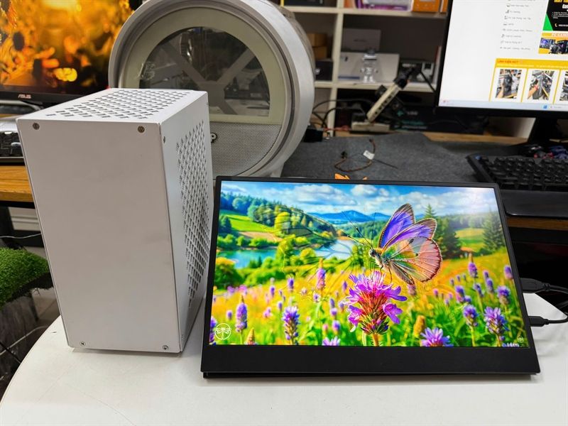 Màn Hình Di Động LCD Mini POE 60Hz 15,6Inch 2ND