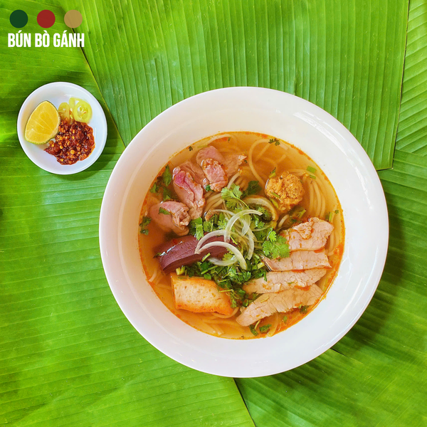  Bún Bò Huế Đầy Đủ / Stardard Full Portion 