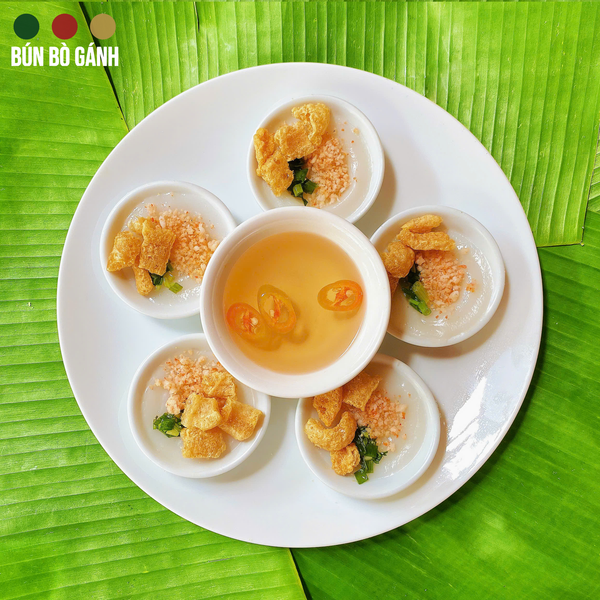  Bánh Bèo Chén Tôm Tươi / Steamed Rice Cakes in Bowl with Fresh Shrimp 