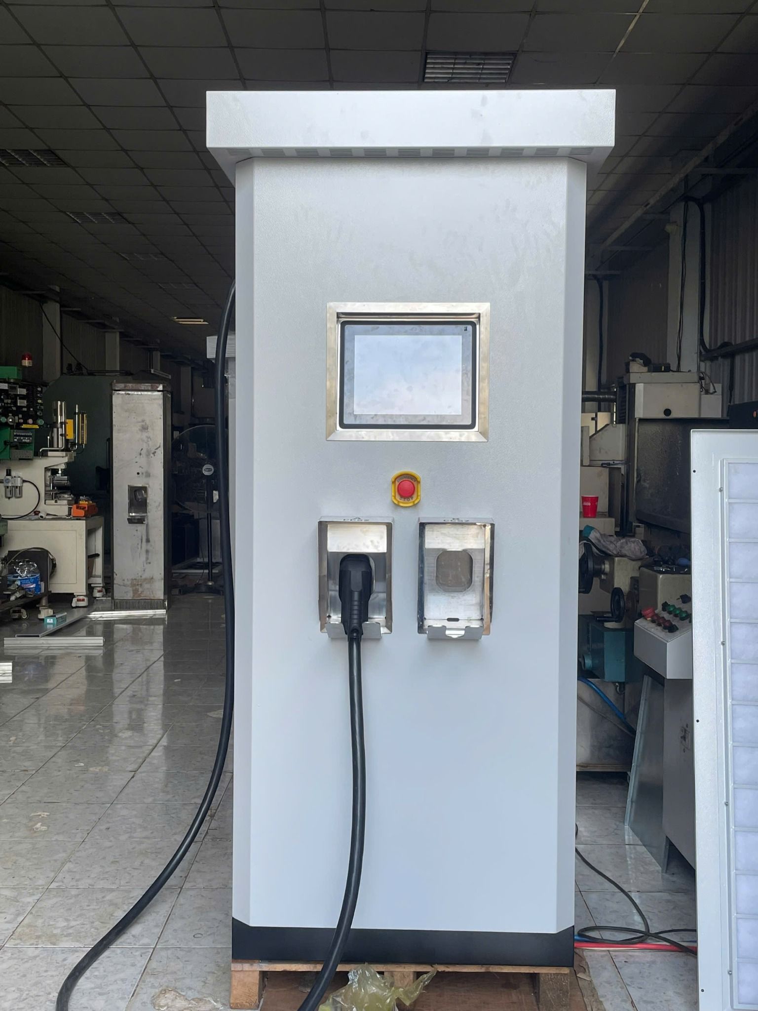  TỦ ĐIỆN TRẠM SẠC Ô TÔ ĐIỆN 