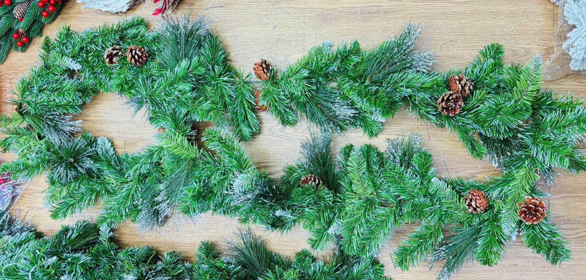  Dây Thông Giáng Sinh 