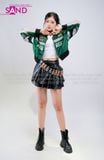  OUTFIT PHỐI SẴN (HAK0902 Áo Khoác Thun Khóa Kéo Croptop Biker - Xanh Lá phối HVV0101 Váy Xếp Li 2 Tầng Khoen Màu Đen) 