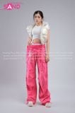  Outfit Phối Sẵn - (HAP0011 Áo Gile Phao Croptop Màu Trắng Kem phối HQN0502 Quần Dài Hồng Nắp Túi Hộp Ngang Phối Dây - PTB0503 Thắt Lưng Khăn Choàng Hông Sequin Tua Rua Hồng - PTB0003 Thắt Lưng Khăn Choàng Hông Sequin Tua Rua Trắng) 