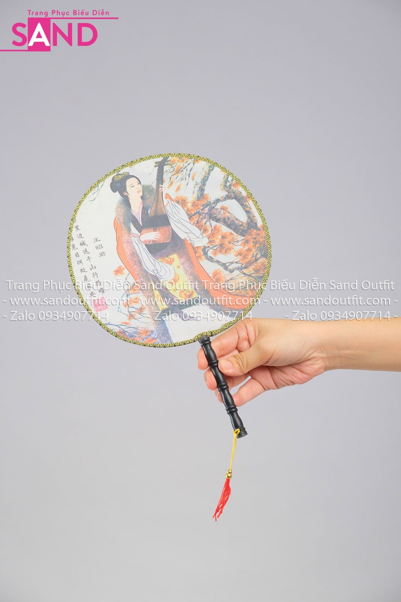  DQV0005 Quạt Cổ Trang Hoạ Tiết Cô Gái Hoa Và Đàn 