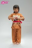  KBD1003 Bà Ba Đồng Dao Chú Bé Ôm Gà Trẻ Em - Nâu (Size Mầm & Cấp 1) 