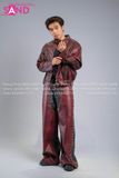  Outfit Phối Sẵn - (HAD0415 Áo Khoác Da Cá Sấu Đính Đá Nam - Đỏ phối HQA0402 Quần Dài Da Đinh Tán Nam - Đỏ) 