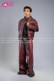  Outfit Phối Sẵn - (HAD0415 Áo Khoác Da Cá Sấu Đính Đá Nam - Đỏ phối HQA0402 Quần Dài Da Đinh Tán Nam - Đỏ) 