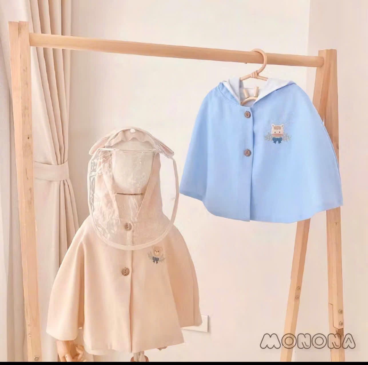  MONONA - Áo Choàng Linen Thêu Kèm Mũ Chắn Giọt Bắn/ Chắn Bụi MNN137 