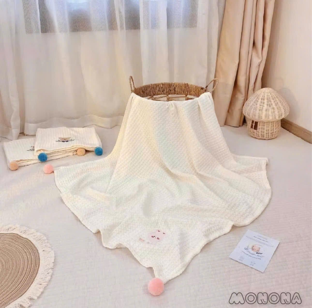  MONONA - Chăn Waffle Thêu Có Hạt Bông - MNN139 
