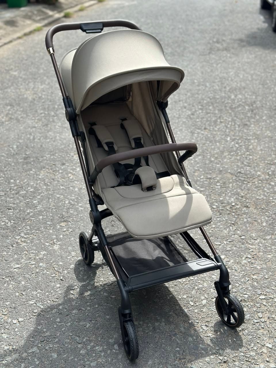  Xe Đẩy Unilove Aero 