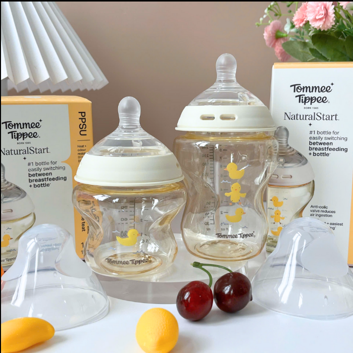  TOMMEE TIPPEE - Bình Sữa PPSU Ty Siêu Mềm Tự Nhiên Natural Start Họa Tiết Vàng 