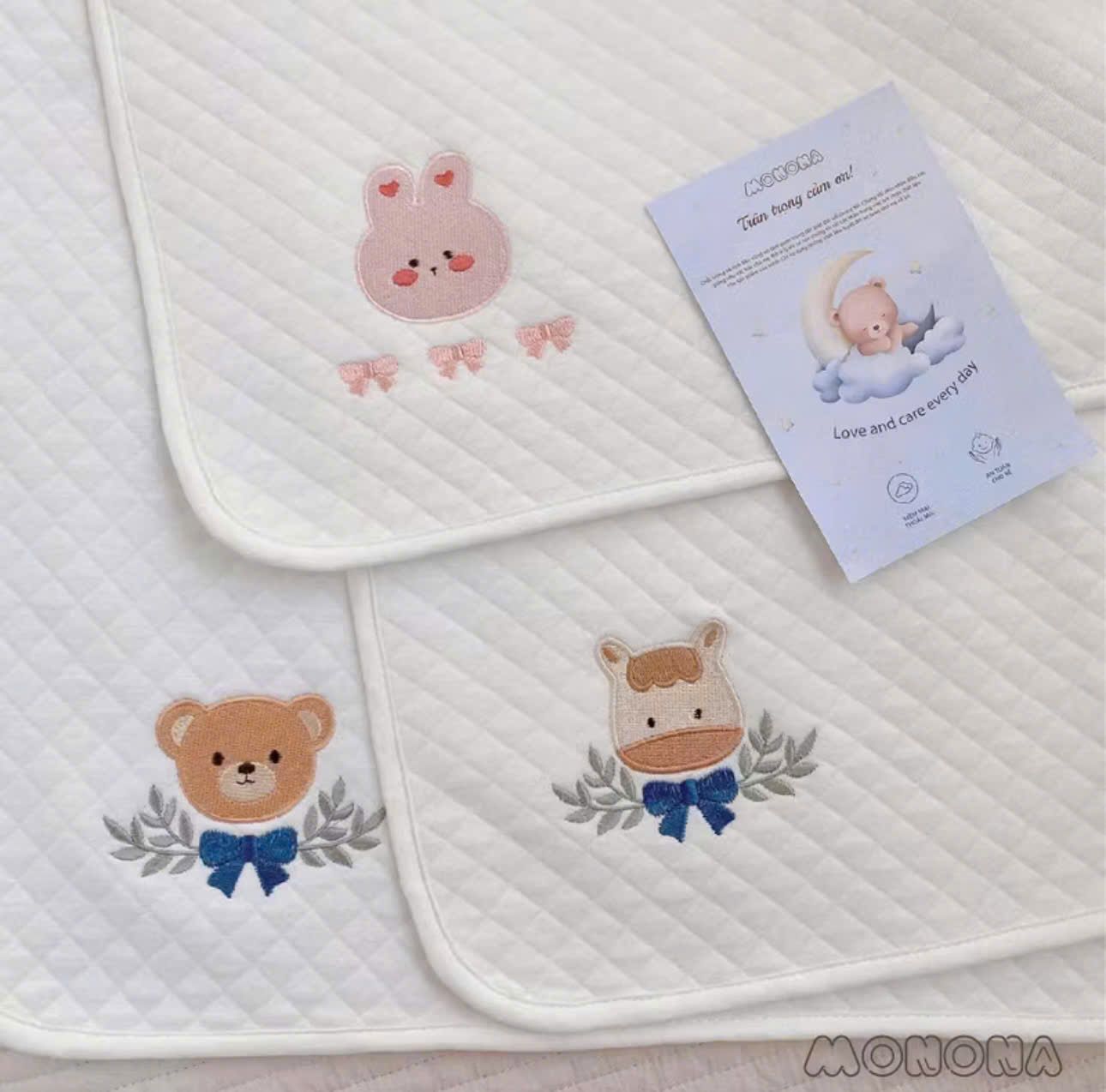  Lót Chống Thấm Monona 4D Thêu Hình - MNN138 