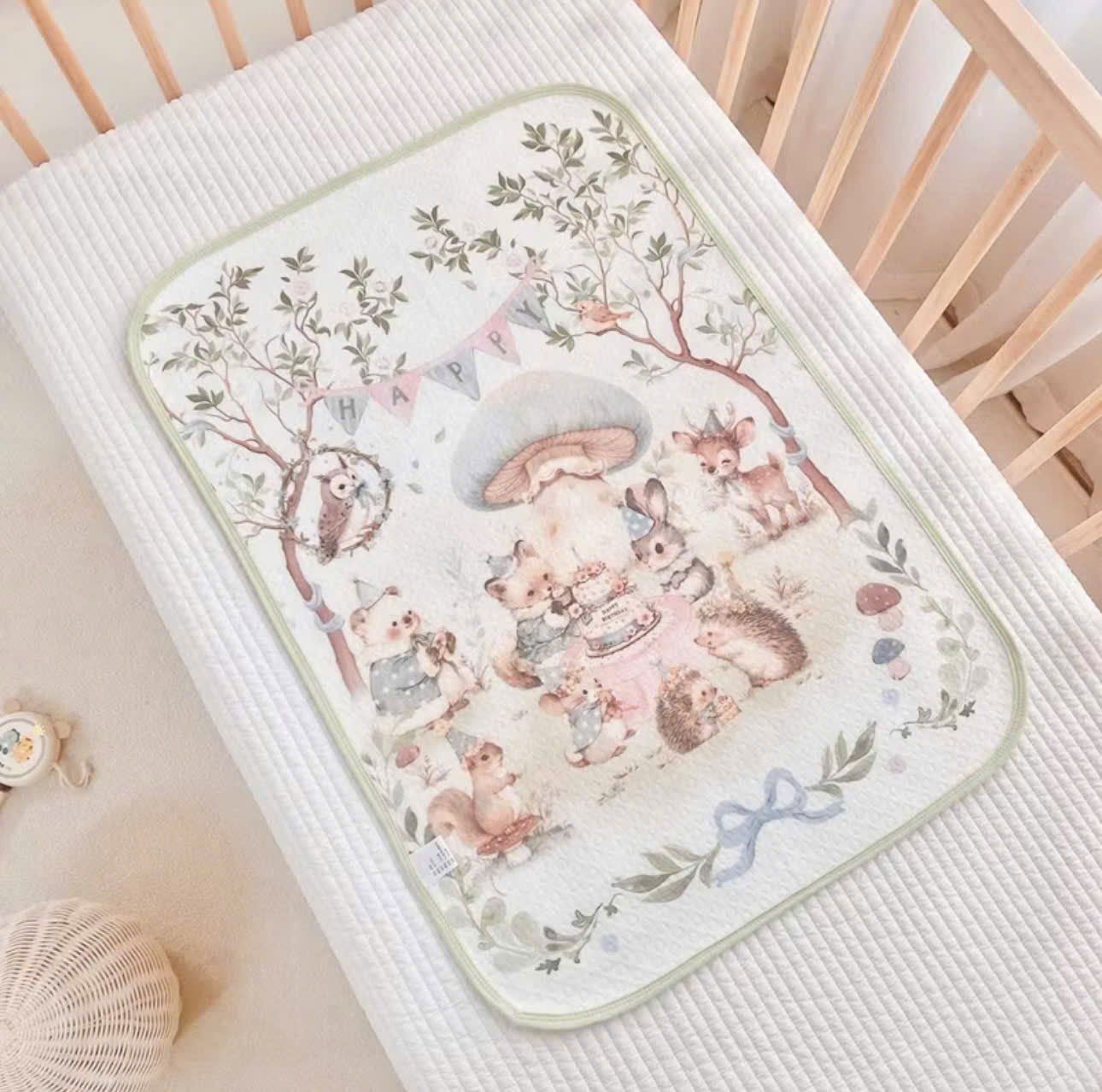  MONONA - Tấm Lót chống Thấm Hoạ Tiết Cổ Tích - 80x100cm 