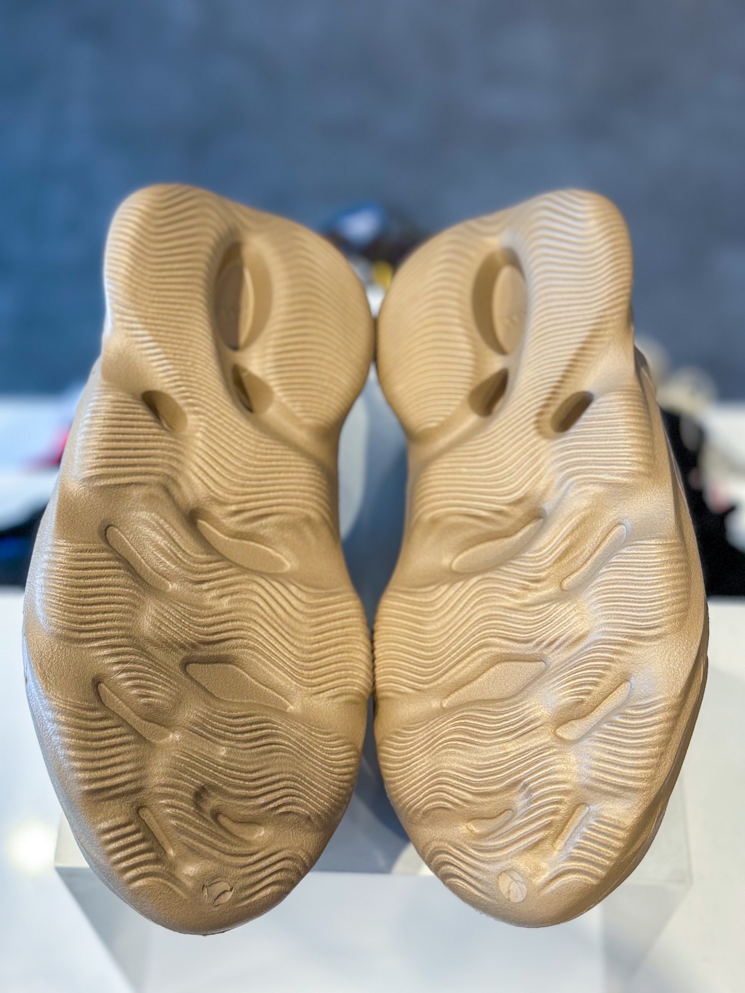 Yeezy Foam Runner Clay Taupe [GV6842] – Rex Sneaker
